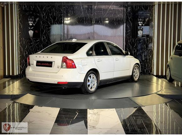 ASLANOĞLU PLAZA'DAN 2010 VOLVO S40 1.6 DYNAMİC EDİTİON