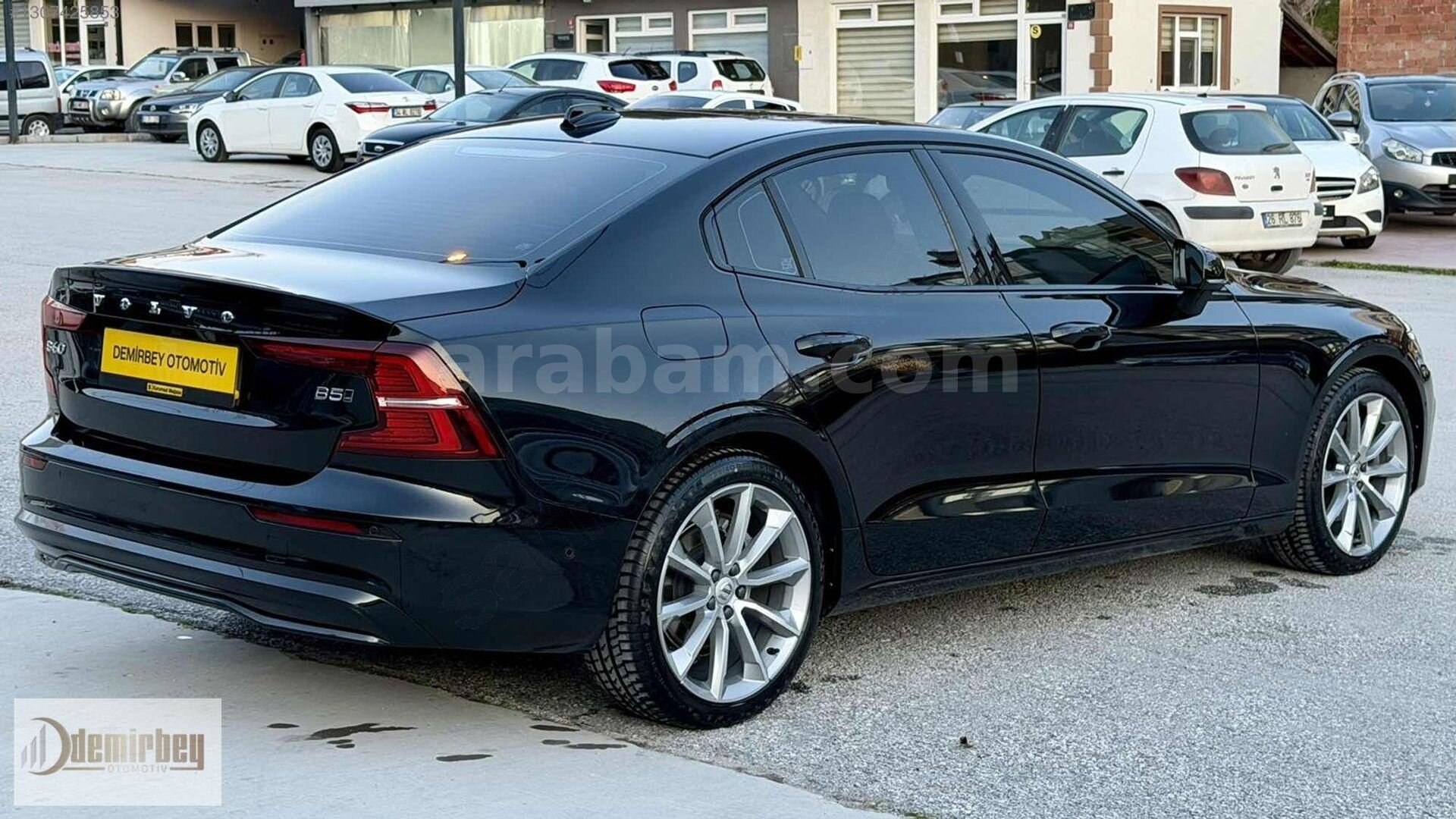 Galeriden Volvo S60 2.0 B5 Plus Dark 2023 Model Kütahya 33.500 km Siyah 5