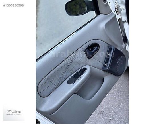 190 KM 2004 MODEL DEĞİŞENSİZ CLIO SEDAN BENZİN LPG KILİMALI