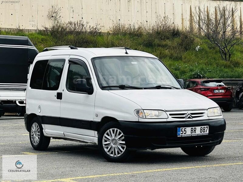Galeriden Citroen Berlingo 1.9 D 2002 Model İstanbul 219.000 km Beyaz