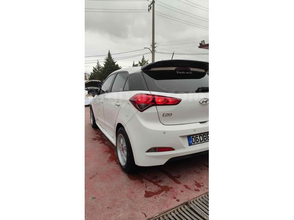 DEĞİŞENSİZ Hyundai i20
