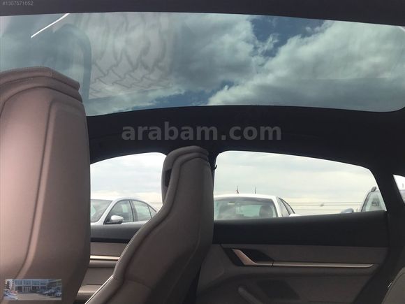 HATASIZ DOĞUŞ ÇIKIŞLI 2024 PORSCHE TAYCAN 4S PERFORMANCE PLUS