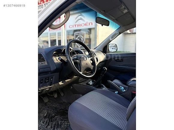 2013--Hilux--4x2-- DÜŞÜK KM - Bakımlı