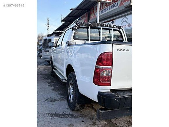 2013--Hilux--4x2-- DÜŞÜK KM - Bakımlı