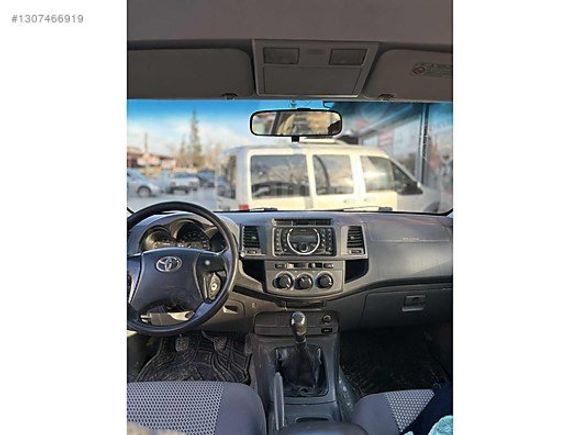 2013--Hilux--4x2-- DÜŞÜK KM - Bakımlı