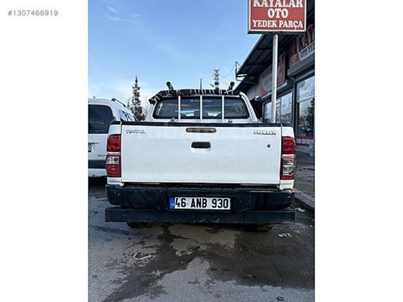2013--Hilux--4x2-- DÜŞÜK KM - Bakımlı