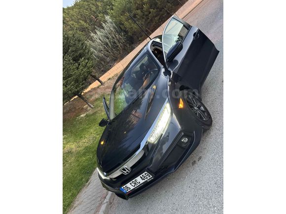 Sahibinden Honda Civic 1.5 i-VTEC Elegance 2021 Model 