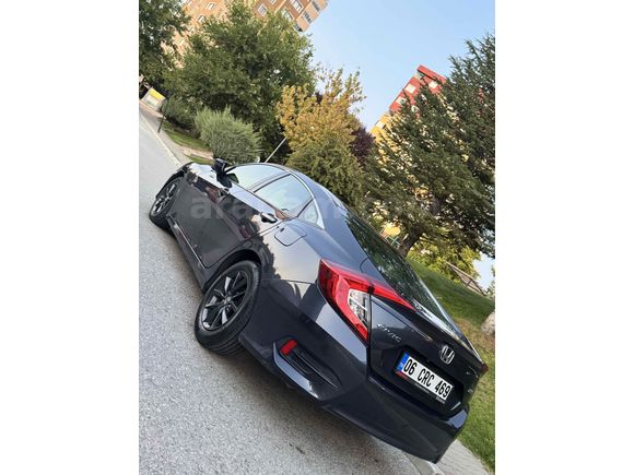 Sahibinden Honda Civic 1.5 i-VTEC Elegance 2021 Model 