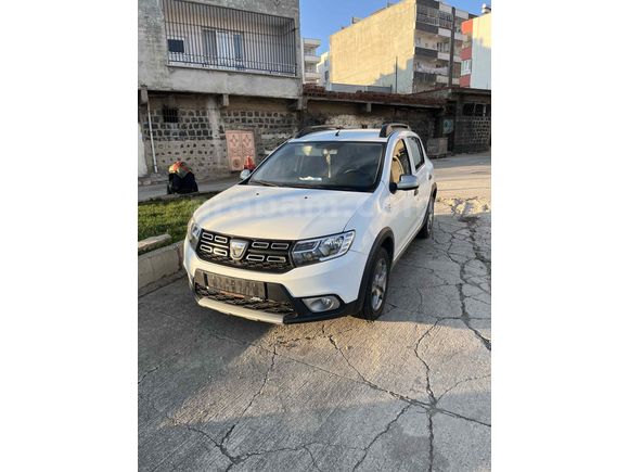 Sahibinden Dacia Sandero 1.5 BlueDCI Stepway 2019 Model 