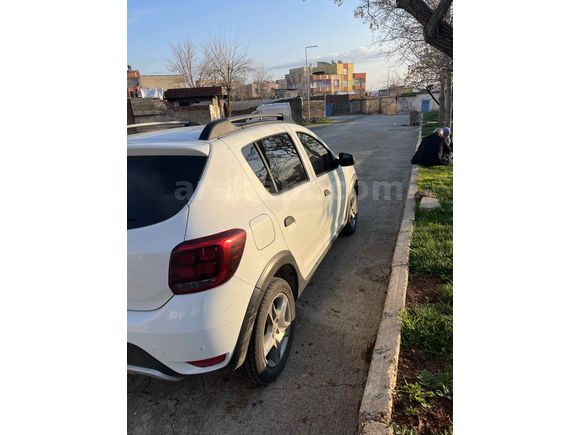 Sahibinden Dacia Sandero 1.5 BlueDCI Stepway 2019 Model 