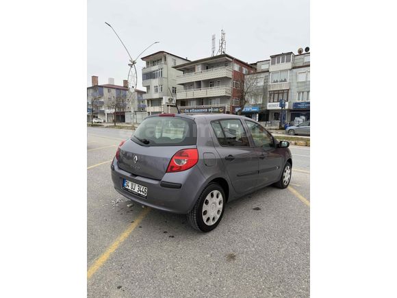 Sahibinden 1.5 dCi   -  Yeni Muayene - Ekspertizli - Servis kayıtlı 