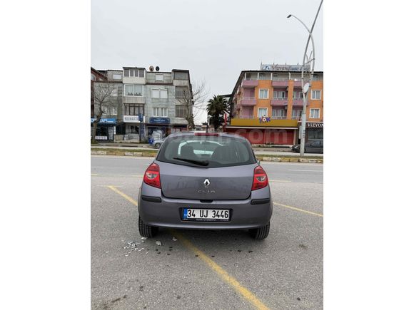 Sahibinden 1.5 dCi   -  Yeni Muayene - Ekspertizli - Servis kayıtlı 
