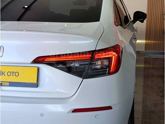 BOYASIZ HATASIZ 96BİN KM’DE Honda Civic 1.5 i-VTEC Eco Executive Plus 