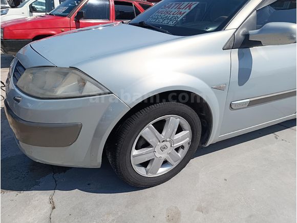 Galeriden Renault Megane 1.6 Authentique 2004 Model Osmaniye
