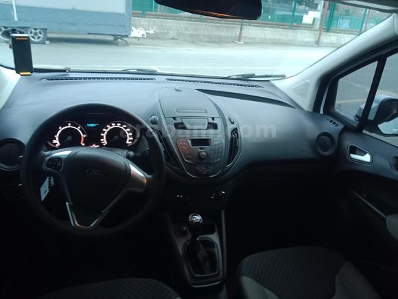 Sahibinden Ford Tourneo Courier 1.5 TDCi Delux 2023 Model