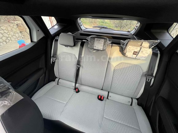 Galeriden Renault Duster 1.3 TCe Techno 2025 Model sıfır poşetler üstünde satışa hazır Hatay