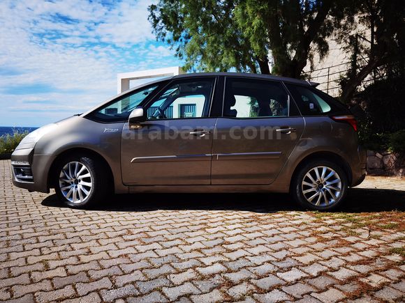 İLK Sahibinden Citroen C4 Picasso 1.6 e-HDi NAVİGASYON-CAM TAVAN -FULL Dynamic 2012 Model 