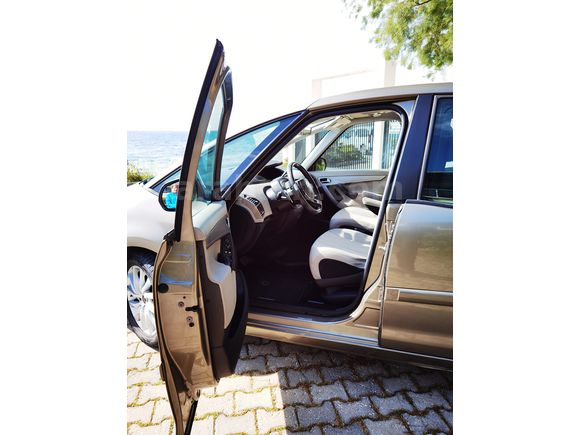 İLK Sahibinden Citroen C4 Picasso 1.6 e-HDi NAVİGASYON-CAM TAVAN -FULL Dynamic 2012 Model 