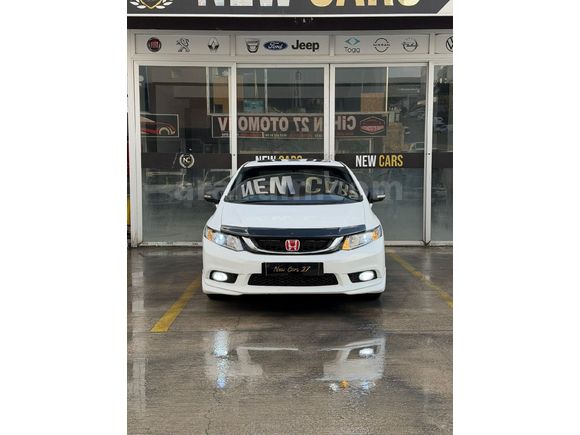 Sahibinden Honda Civic 1.6 Elegance 2013 Model  273.000 km Beyaz