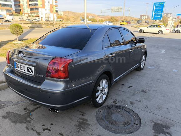 Sahibinden Toyota Avensis 1.6 Comfort 2004 Model