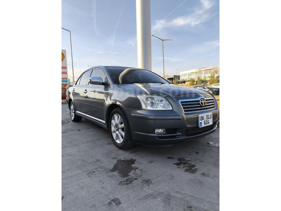 Sahibinden Toyota Avensis 1.6 Comfort 2004 Model
