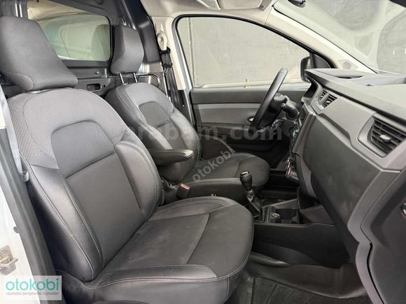 OTOKOBİ-2023 EXPRESS VAN 1.5DCi-KLİMA-HIZ SABİTLEYCİ