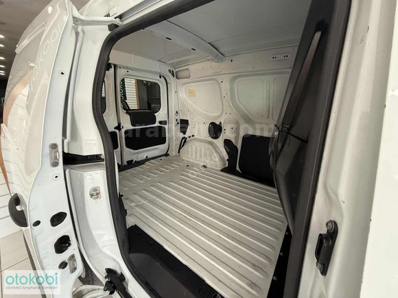 OTOKOBİ-2023 EXPRESS VAN 1.5DCi-KLİMA-HIZ SABİTLEYCİ