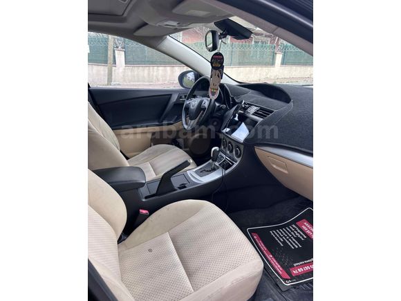 Sahibinden Değişensiz 2010 Mazda 3  