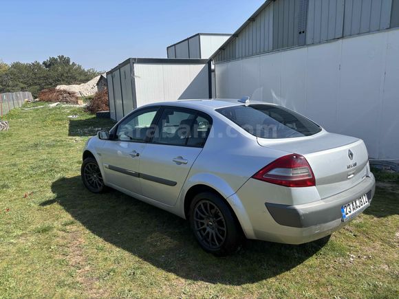 Sahibinden Renault Megane 1.5 dCi Expression 2007 Model  275.000 km Gri