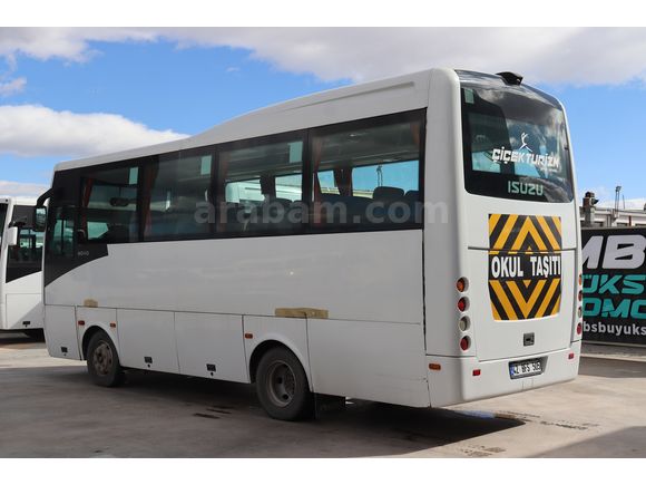 MBS BÜYÜKSOYLU'DAN 2012 MODEL ISUZU NOVO 27+1 OTOBÜS OKUL TAŞITI
