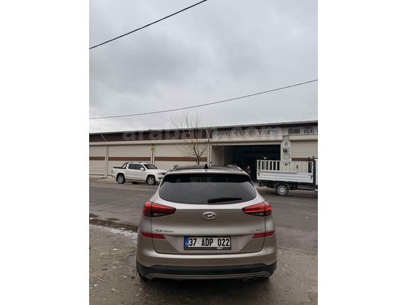 Sahibinden Hyundai Tucson 1.6 CRDi Elite Plus 2020 Model 