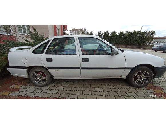 ACİL Opel Vectra 1.8 GL 1993 Model
