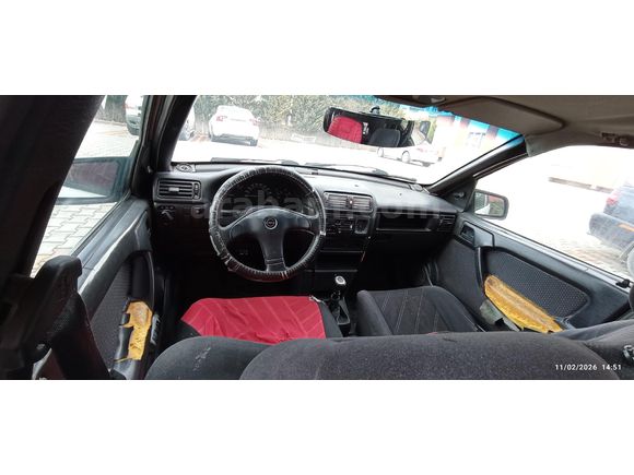ACİL Opel Vectra 1.8 GL 1993 Model