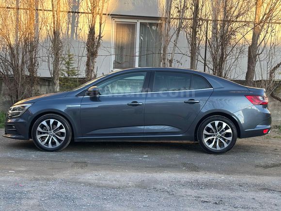 Sahibinden Renault Megane 1.5 Blue DCI Icon 2025 Model 