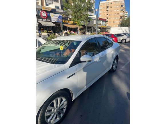 Sahibinden Ford Mondeo 2.0 TDCi Selective 2011 Model  268.000 km Beyaz