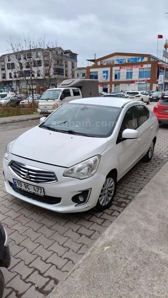 Sahibinden Mitsubishi Attrage 1.2 Intense 2014 Model Kocaeli 235.000 km Beyaz