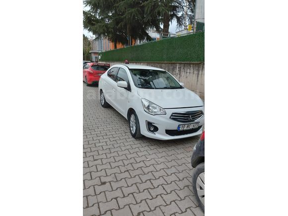 Sahibinden Mitsubishi Attrage 1.2 Intense 2014 Model