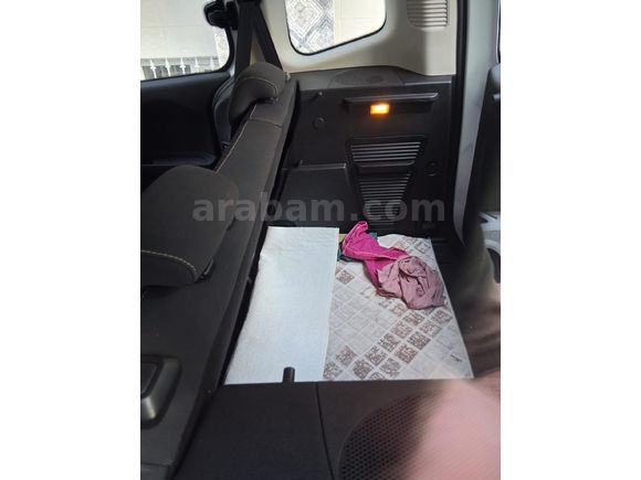 Sahibinden Ford Tourneo Courier 1.5 TDCi Delux 2020 Model İstanbul