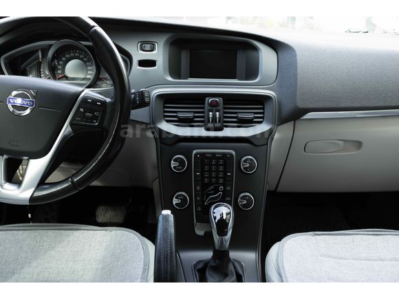Sahibinden Volvo V40 1.6 D Premium 2014 Model 