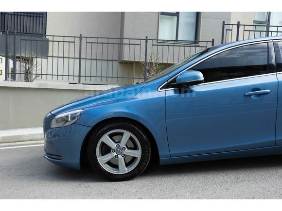 Sahibinden Volvo V40 1.6 D Premium 2014 Model 
