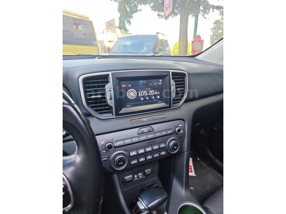 Sahibinden Kia Sportage 1.6 GDI Concept Plus 2017 Model İstanbul 117.000 km Mavi (metalik)