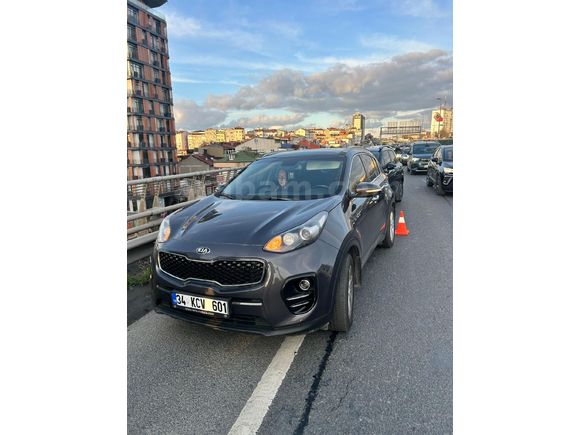 Sahibinden Kia Sportage 1.6 GDI Concept Plus 2017 Model İstanbul 117.000 km Mavi (metalik)