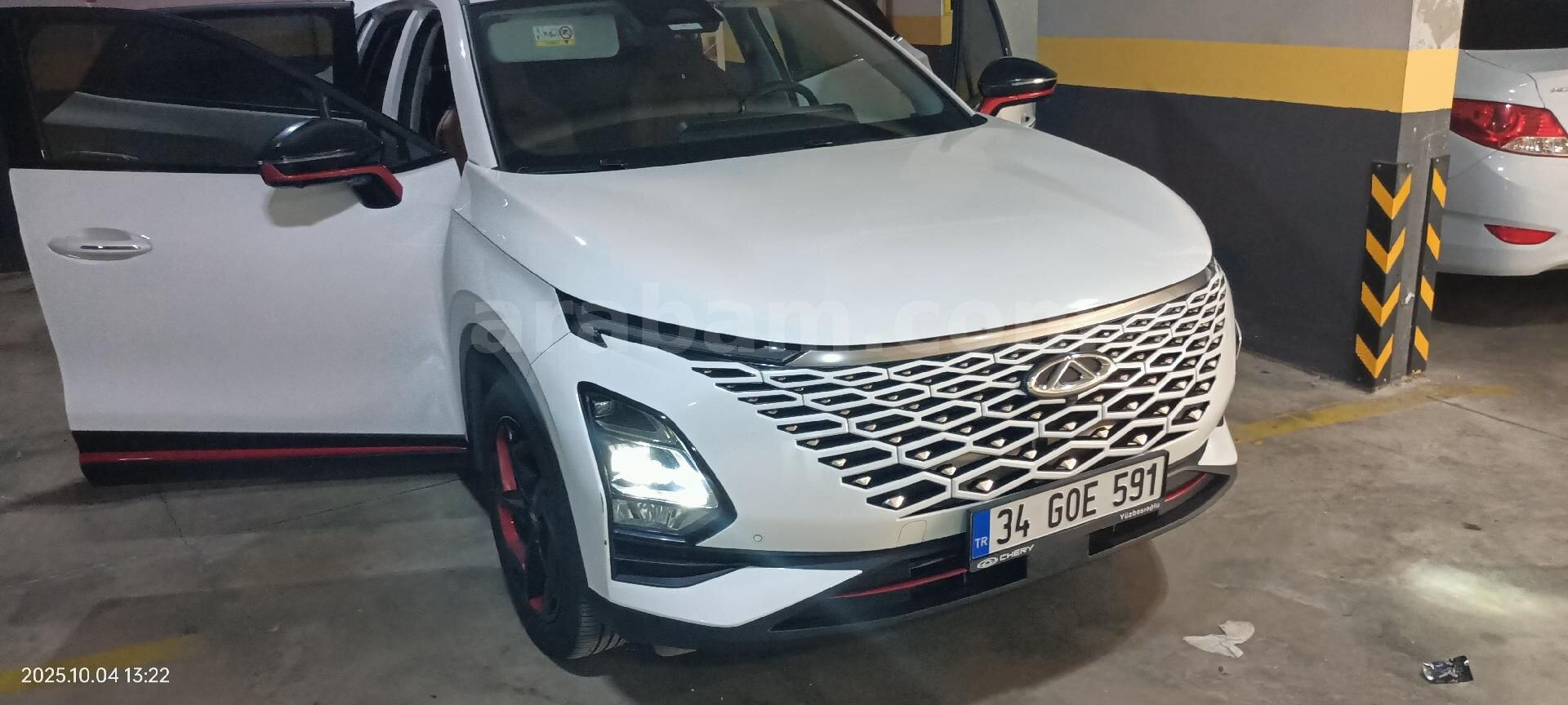 Sahibinden Chery Omoda 5 1.6 T-GDI Luxury 2023 Model İstanbul 25.000 km Beyaz 1
