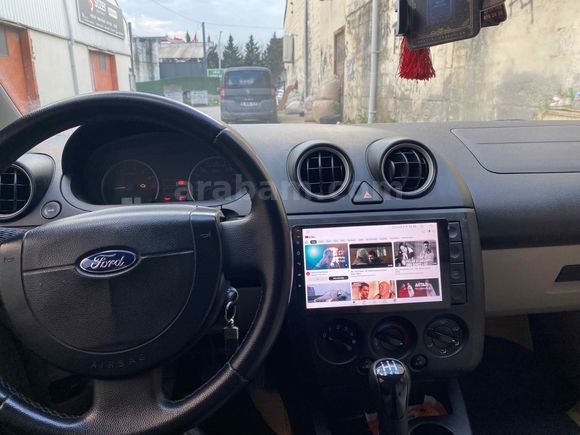 Ford Fiesta 1.4 Comfort 2004