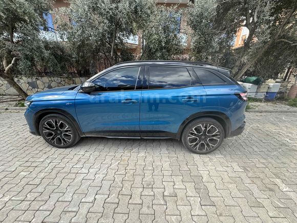 Sahibinden Renault Austral 1.3 Hybrid Techno Esprit Alpine 2025 Model  9000 km Mavi (metalik)