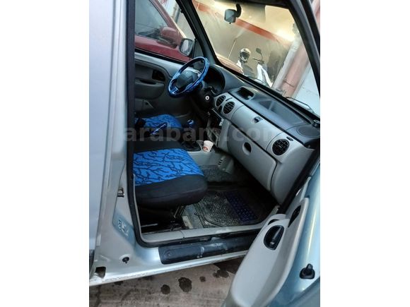 Sahibinden Renault Kangoo Multix 1.5 dCi Expression 2005 Model