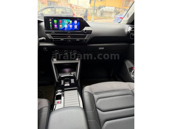 Sahibinden Citroen C4 X 1.2 PureTech Shine 2024 Model 