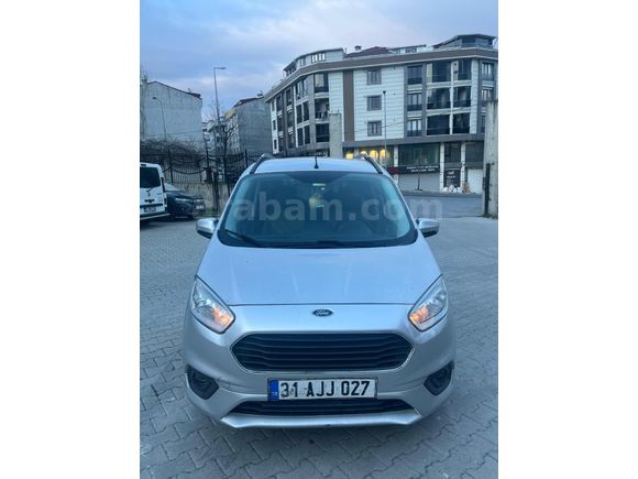 Sahibinden Ford Tourneo Courier 1.5 TDCi Titanium 2022 Model