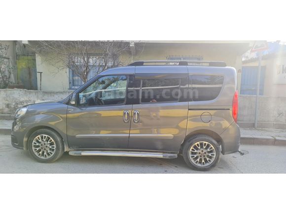 Sahibinden Fiat Doblo Combi 1.6 Multijet Premio Plus 2017 Model