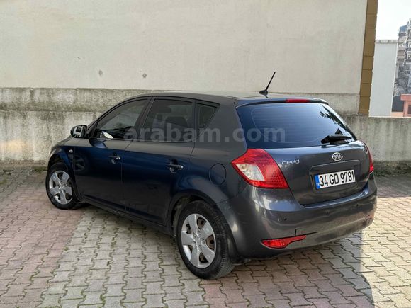 Sahibinden Kia Ceed 1.6 CRDi Cool 2011 Model 